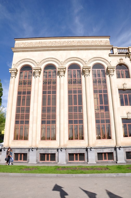 Գյումրու քաղաքապետարանի վարչական շենք — 6